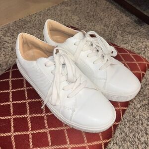 Steve Madden Women's White Leather Sneakers